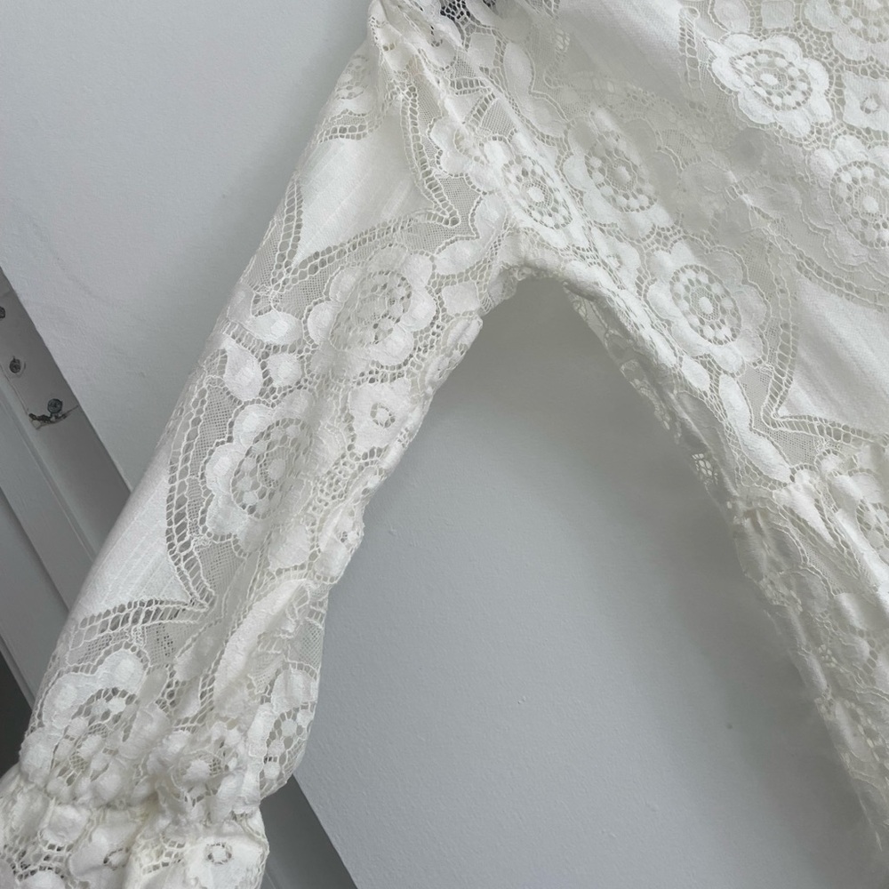 Scarlet Roose Paris size small/medium off white lace dress - Picture 4 of 5